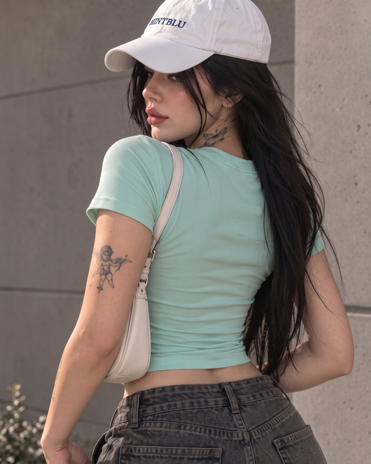 Women's Mint Green Short-Sleeve Ribbed Crop Top