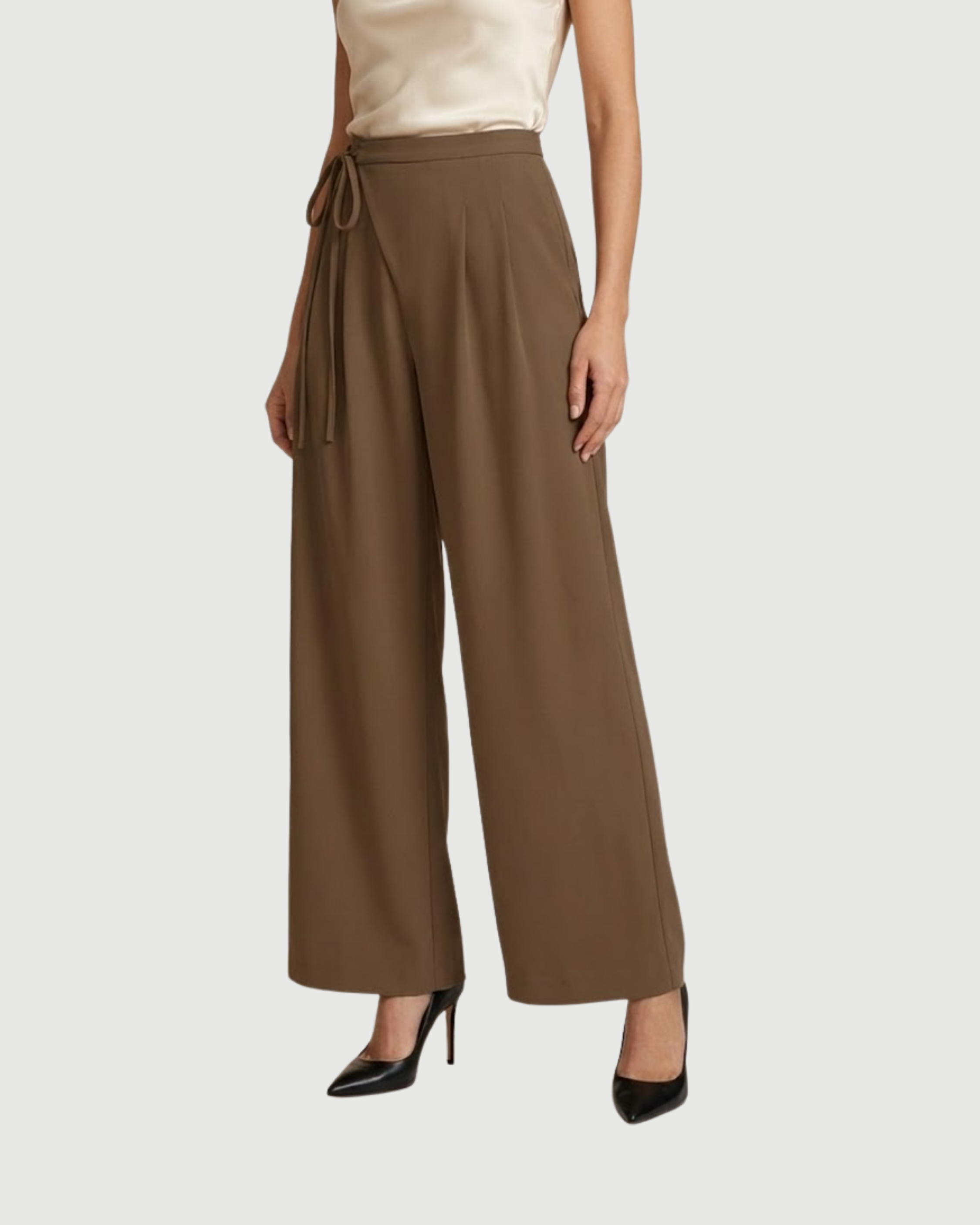 Tie-Side Pleated Trousers-Brown