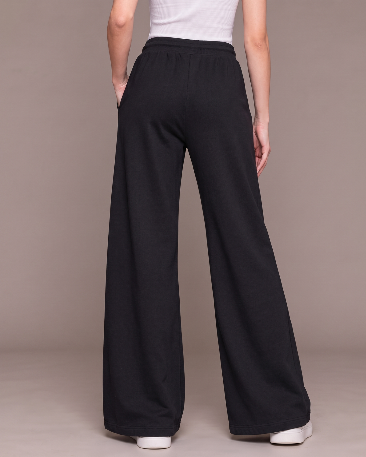High-Waisted Wide-Leg Drawstring Trousers in Classic Black