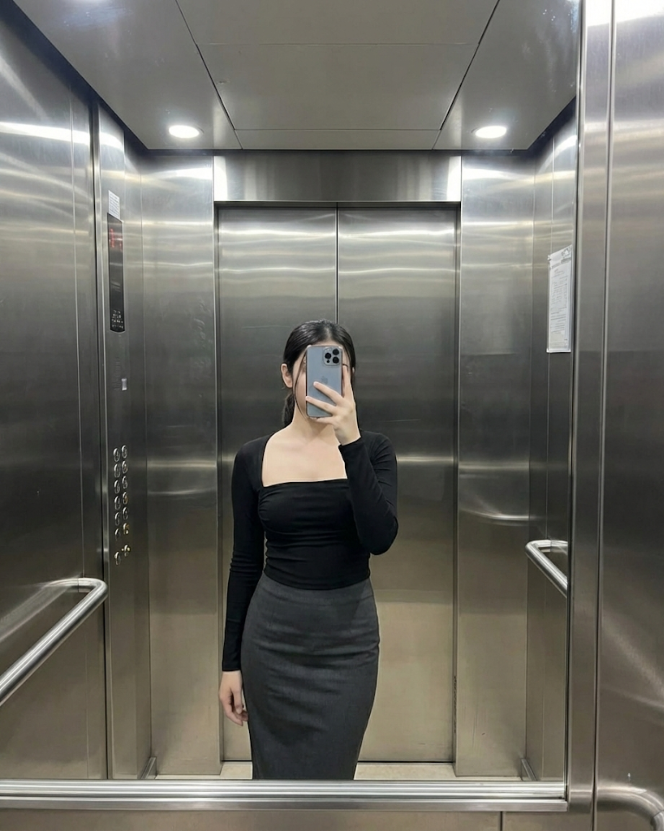 EdgeFrame Sleek Sleeve Top-Black